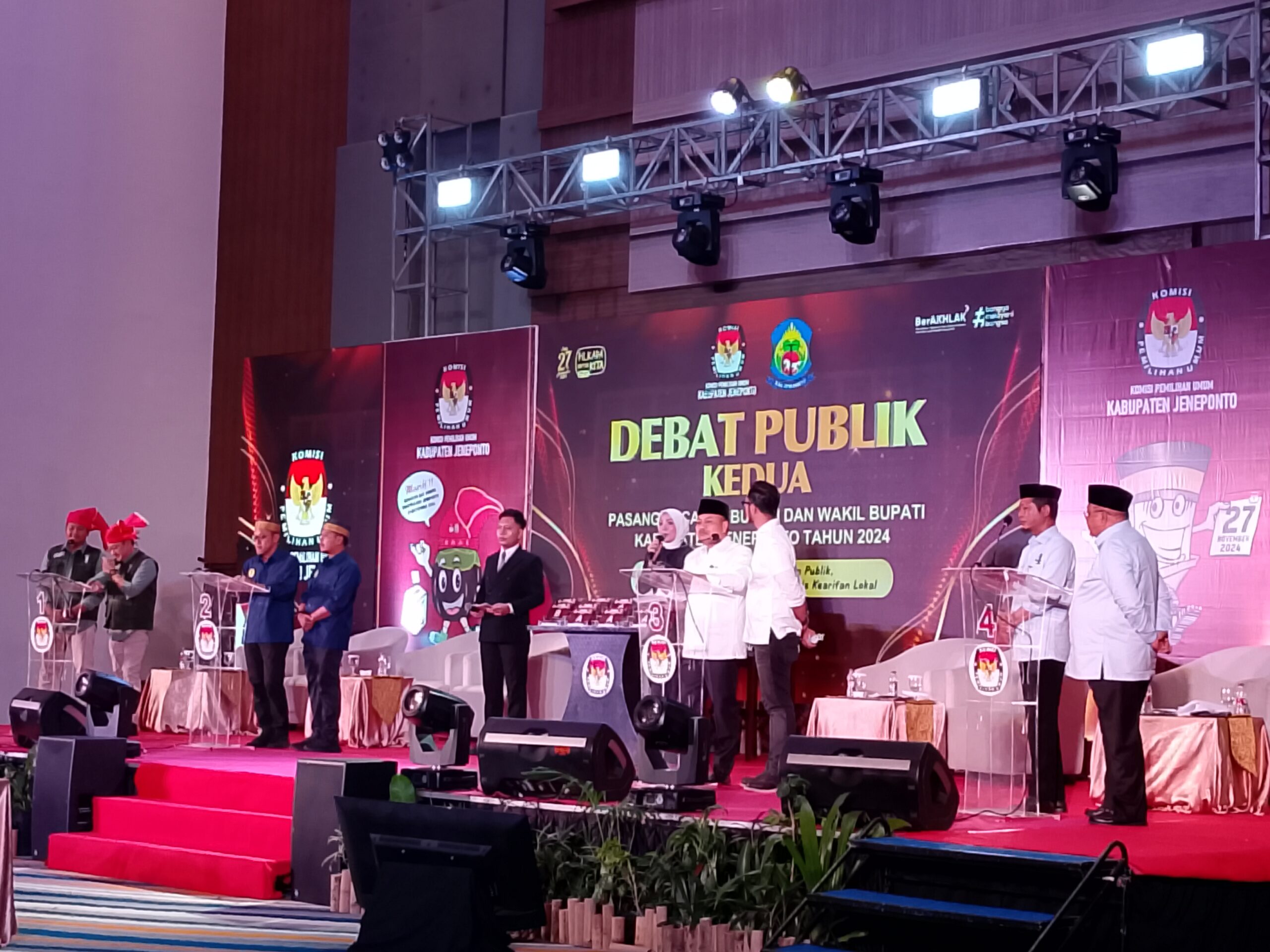 Suasana debat kedua empat pasangan calon bupati dan wakil Bupati Jeneponto (Dedi/sulselsatu.com)